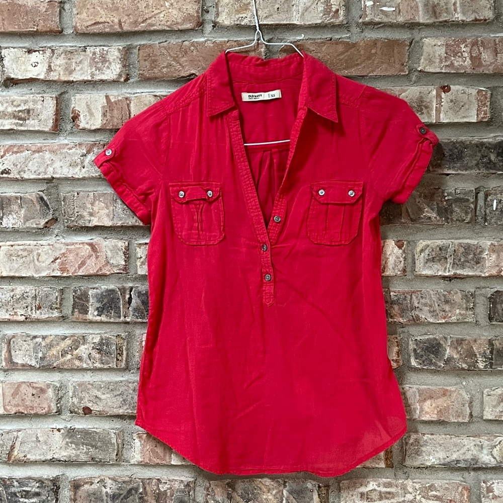 Old Navy, XS, gently worn, beautiful coral colored top